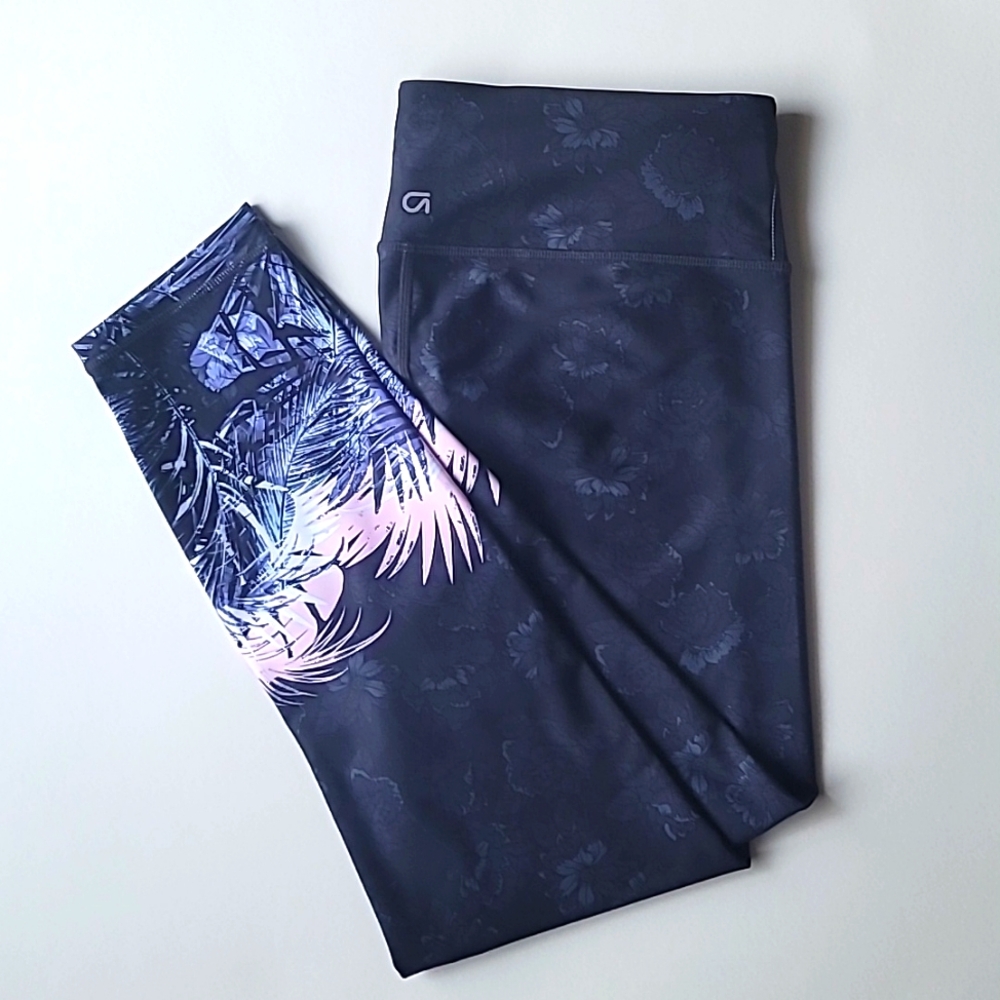 NWOT GapFit Women's High Rise Leggings, Size M